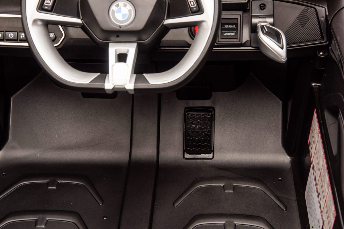 Vaikiškas elektromobilis BMW I4 HATIS, juodas Vaikiškas elektromobilis BMW I4 HATIS, juodas