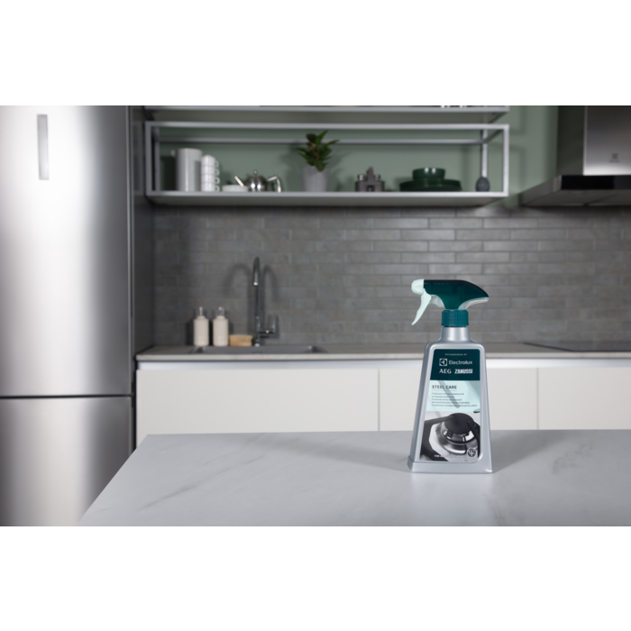 Purškiamas nerūdijančiojo plieno valiklis ELECTROLUX Steel Care, M3SCS301