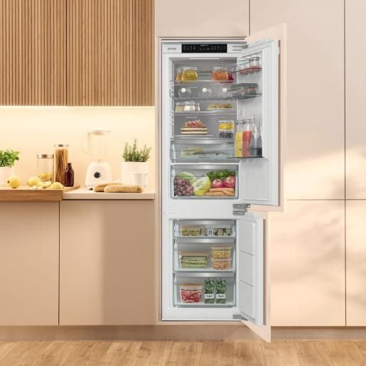 Šaldytuvas Gorenje NRKI517E82WF Šaldytuvas Gorenje NRKI517E82WF
