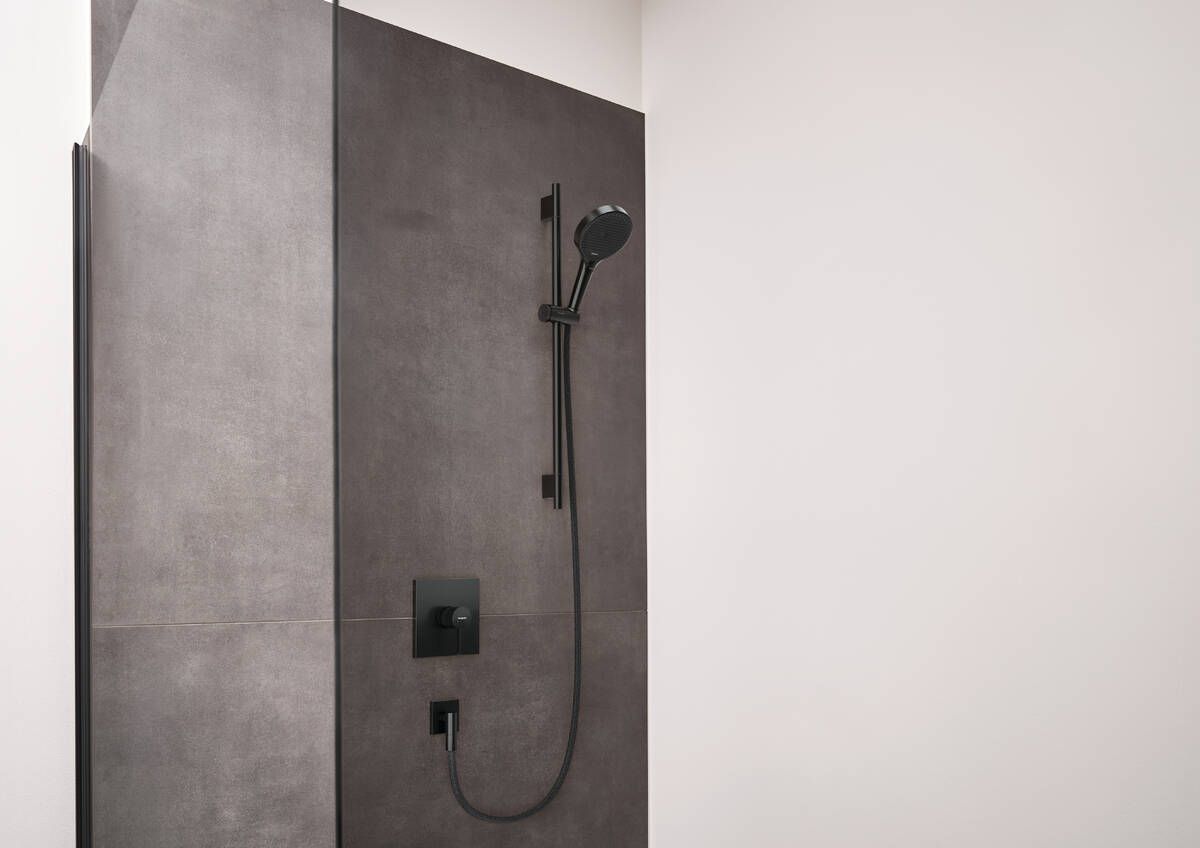 Dušo komplektas Hansgrohe RAINFINITY 130 3j S Puro 650, brushed black chrome, 28745340 Dušo komplektas Hansgrohe RAINFINITY 130 3j S Puro 650, brushed black chrome, 28745340