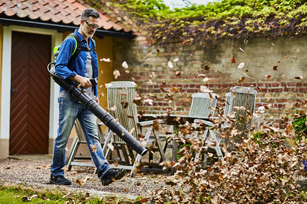 PŪSTUVAS-KUPRINĖ Greenworks GD60BPB