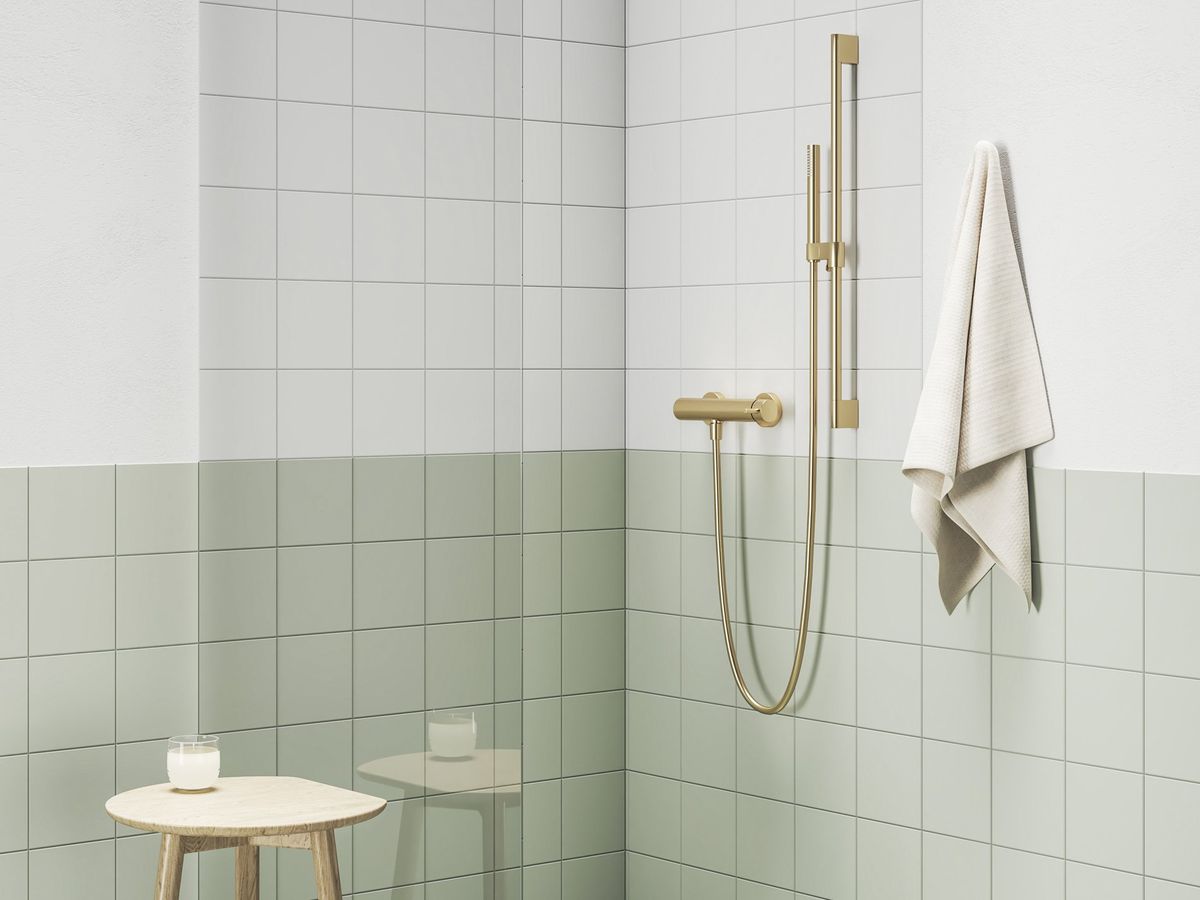 Dušo stovas Ravak 974.60GLB Chrome su reguliuojamu laikikliu 70 cm, šlifuoto aukso, X07P1246