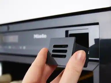 Įmontuojamas vyno šaldytuvas Miele KWT 6422 iG Įmontuojamas vyno šaldytuvas Miele KWT 6422 iG