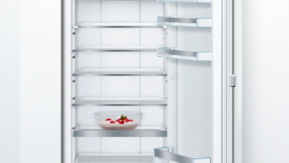 Šaldytuvas Bosch KIF82PFE0 Šaldytuvas Bosch KIF82PFE0