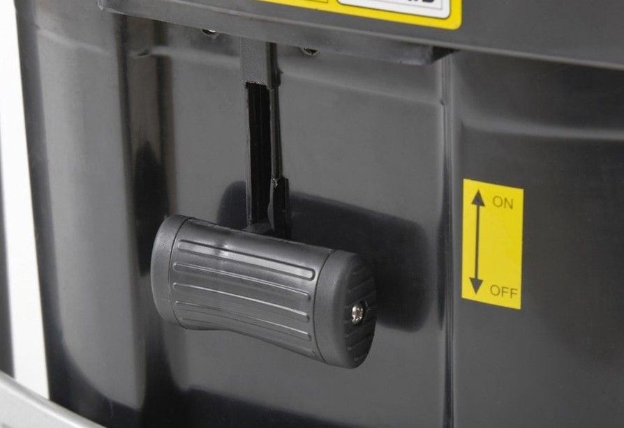 Elektrinis šakų smulkintuvas Hecht 6284 XL Elektrinis šakų smulkintuvas Hecht 6284 XL