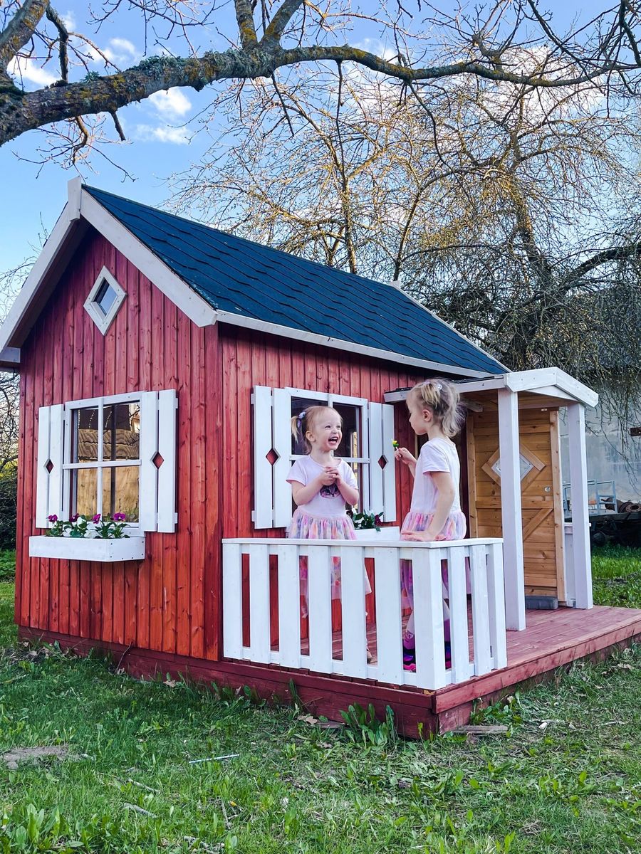 Medinis vaikų žaidimų namelis "Geniukas" Medinis vaikų žaidimų namelis "Geniukas"