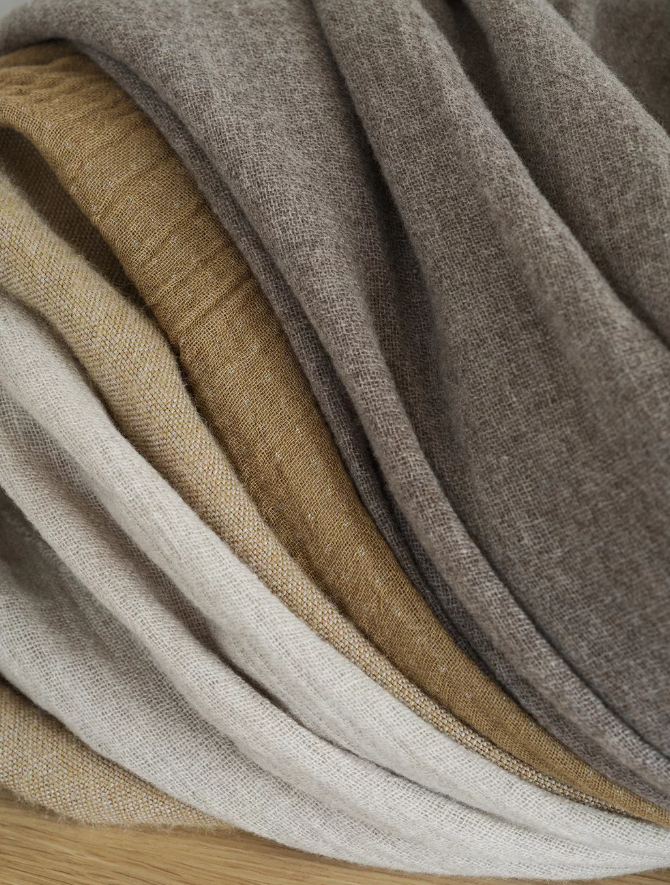 Pledas Blomus MERINO, 130x200cm, rusvai pilka, 66525 Pledas Blomus MERINO, 130x200cm, rusvai pilka, 66525