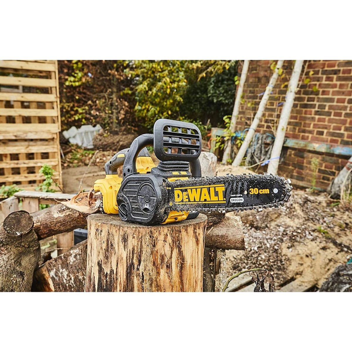 Akumuliatorinis grandininis pjūklas DeWalt DCM565N; 18V, 30cm juosta (be akum.)