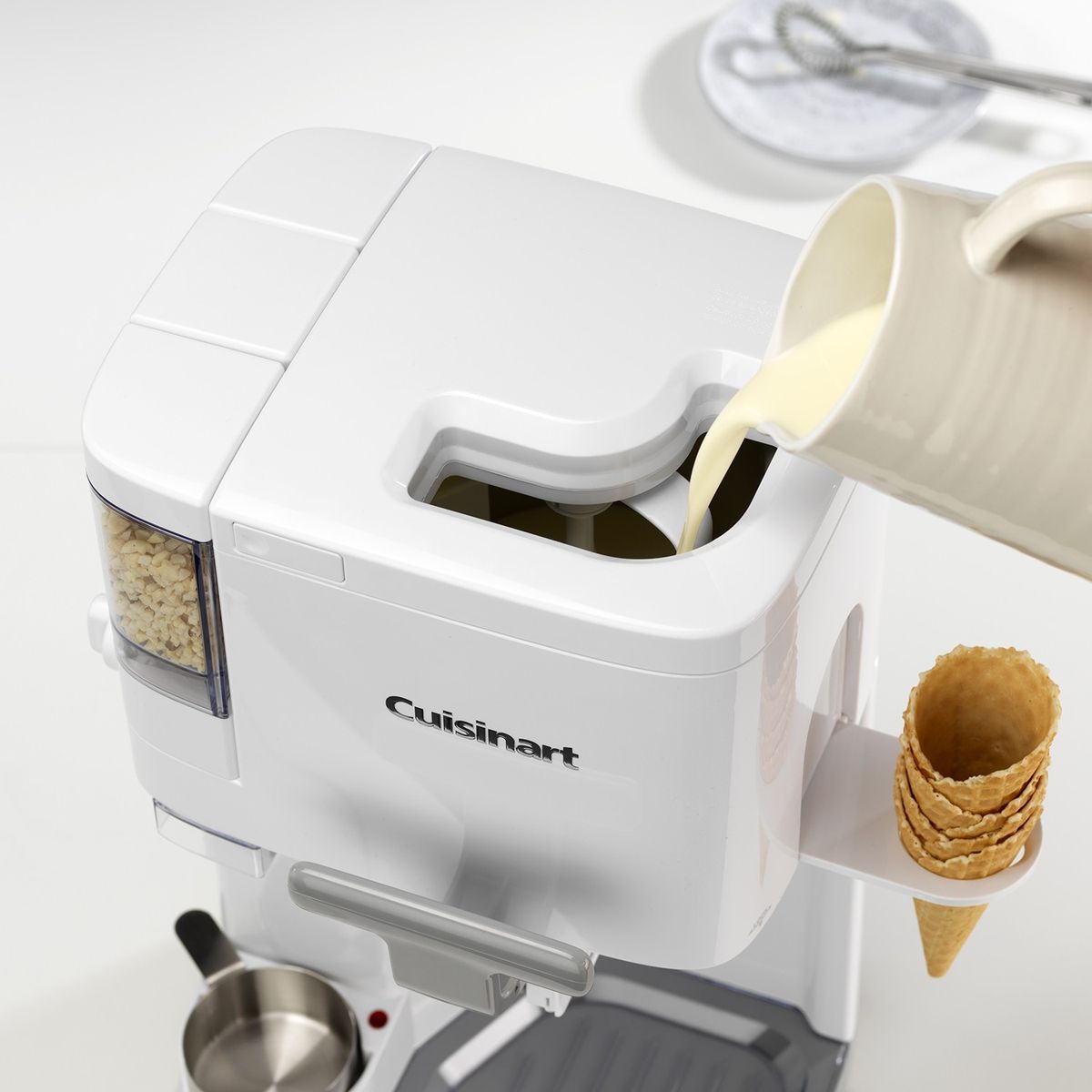 Ledų gaminimo aparatas Cuisinart ICE48E Ledų gaminimo aparatas Cuisinart ICE48E