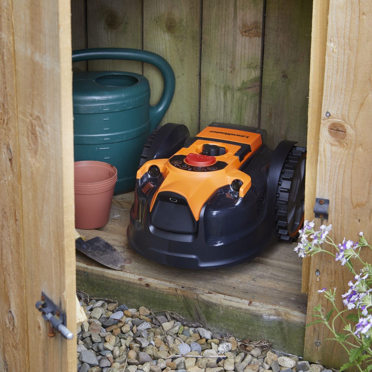 Belaidis vejos pjovimo robotas Lawnmaster 24 V, 4 Ah,250m2 Belaidis vejos pjovimo robotas Lawnmaster 24 V, 4 Ah,250m2