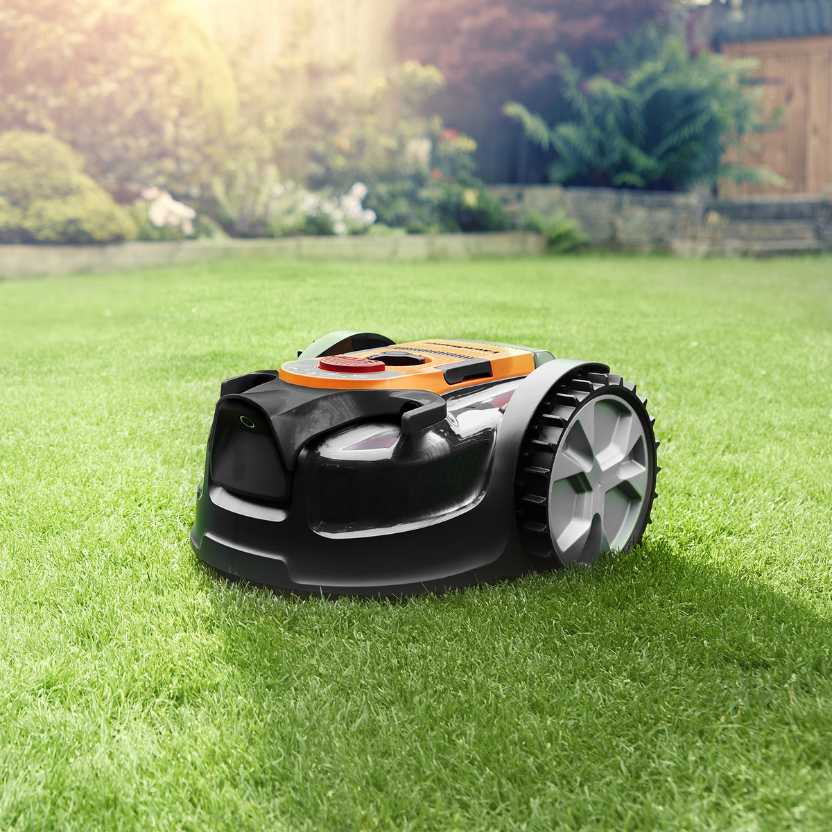 Belaidis vejos pjovimo robotas Lawnmaster 24 V, 4 Ah, 250 m² Belaidis vejos pjovimo robotas Lawnmaster 24 V, 4 Ah, 250 m²
