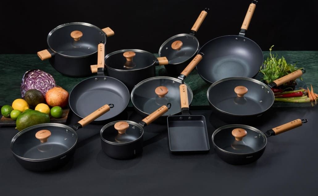 Wok keptuvė su dangčiu aliuminio su keramikos danga 26x7.5cm HR-SNT-W26 HEINNER Wok keptuvė su dangčiu aliuminio su keramikos danga 26x7.5cm HR-SNT-W26 HEINNER