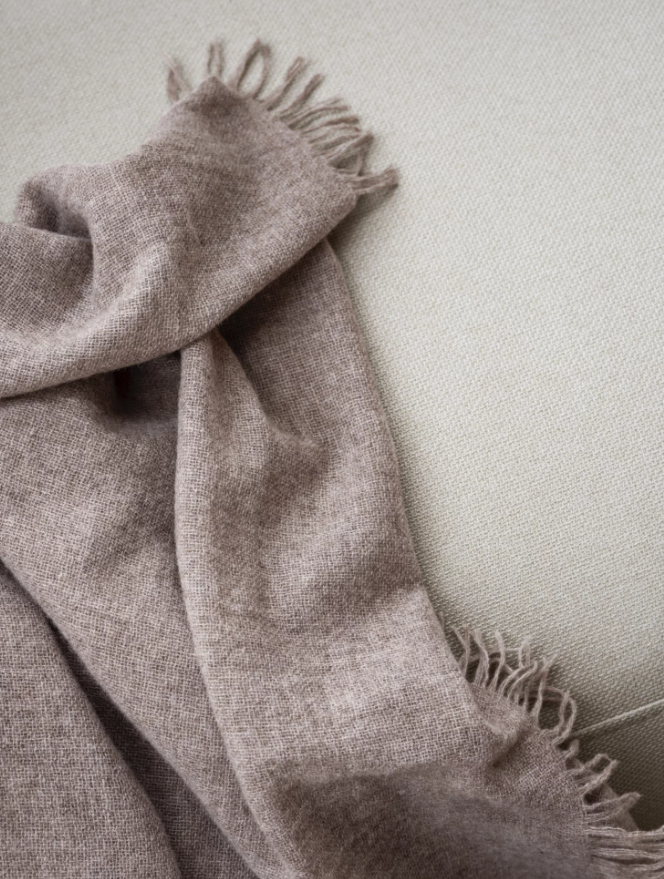 Pledas Blomus MERINO, 130x200cm, rusvai pilka, 66525 Pledas Blomus MERINO, 130x200cm, rusvai pilka, 66525