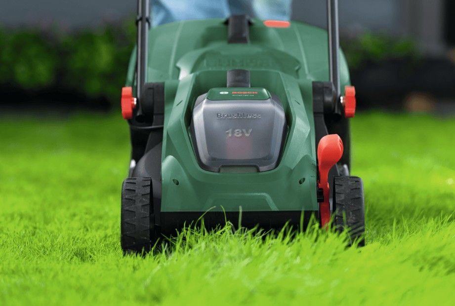 Vejapjovė Bosch Rotak 18V-34, 1x4Ah, 06008B9N00 Vejapjovė Bosch Rotak 18V-34, 1x4Ah, 06008B9N00
