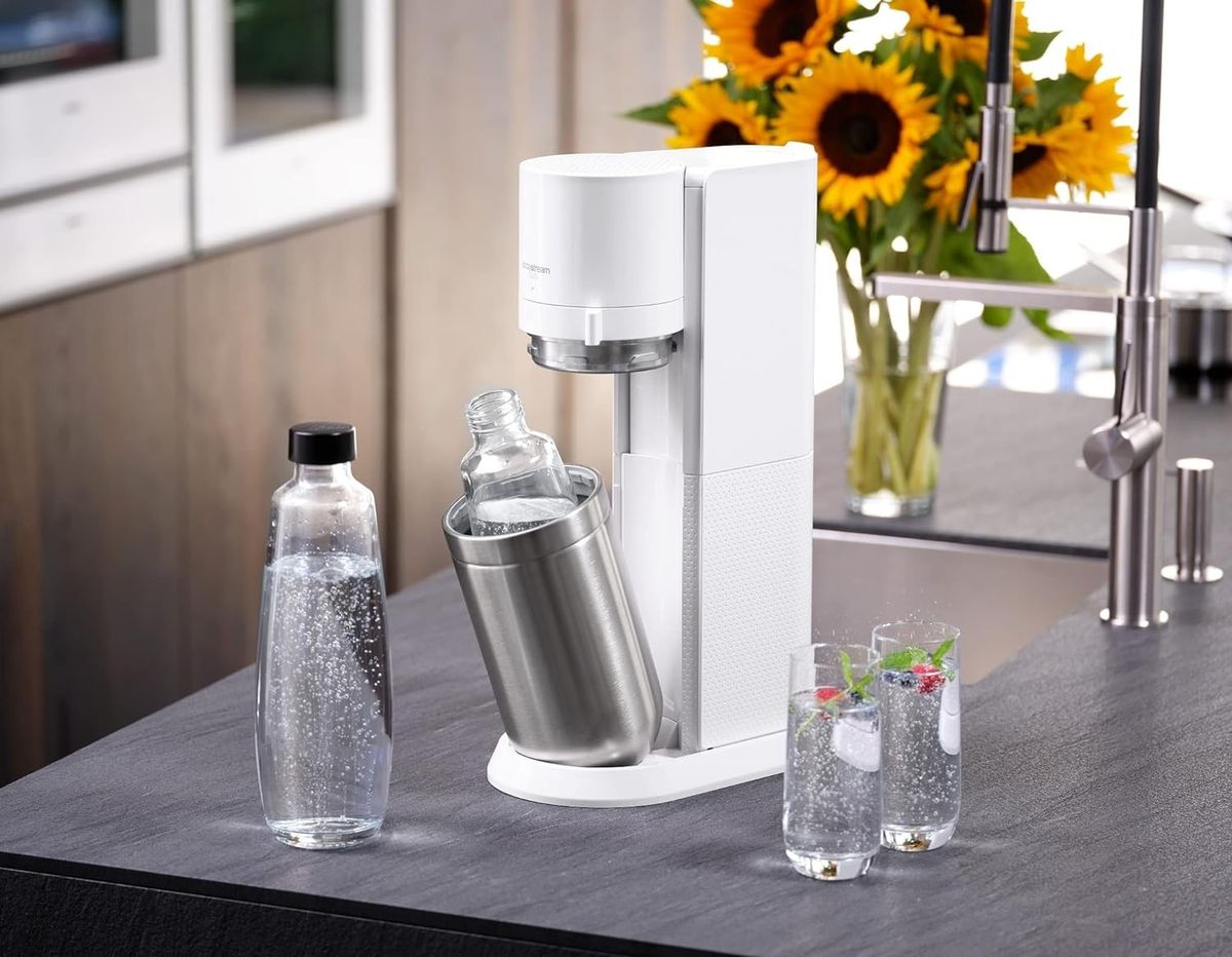 Gazuotų gėrimų gaminimo aparatas SodaStream Duo White