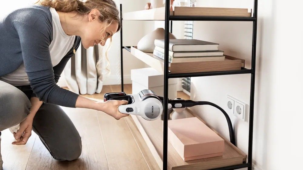 Dulkių siurblys Bosch BBS711W Dulkių siurblys Bosch BBS711W