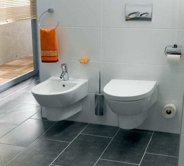 Rankšluosčių laikiklis - žiedas Emco RONDO2, chromas 455500100 Rankšluosčių laikiklis - žiedas Emco RONDO2, chromas 455500100