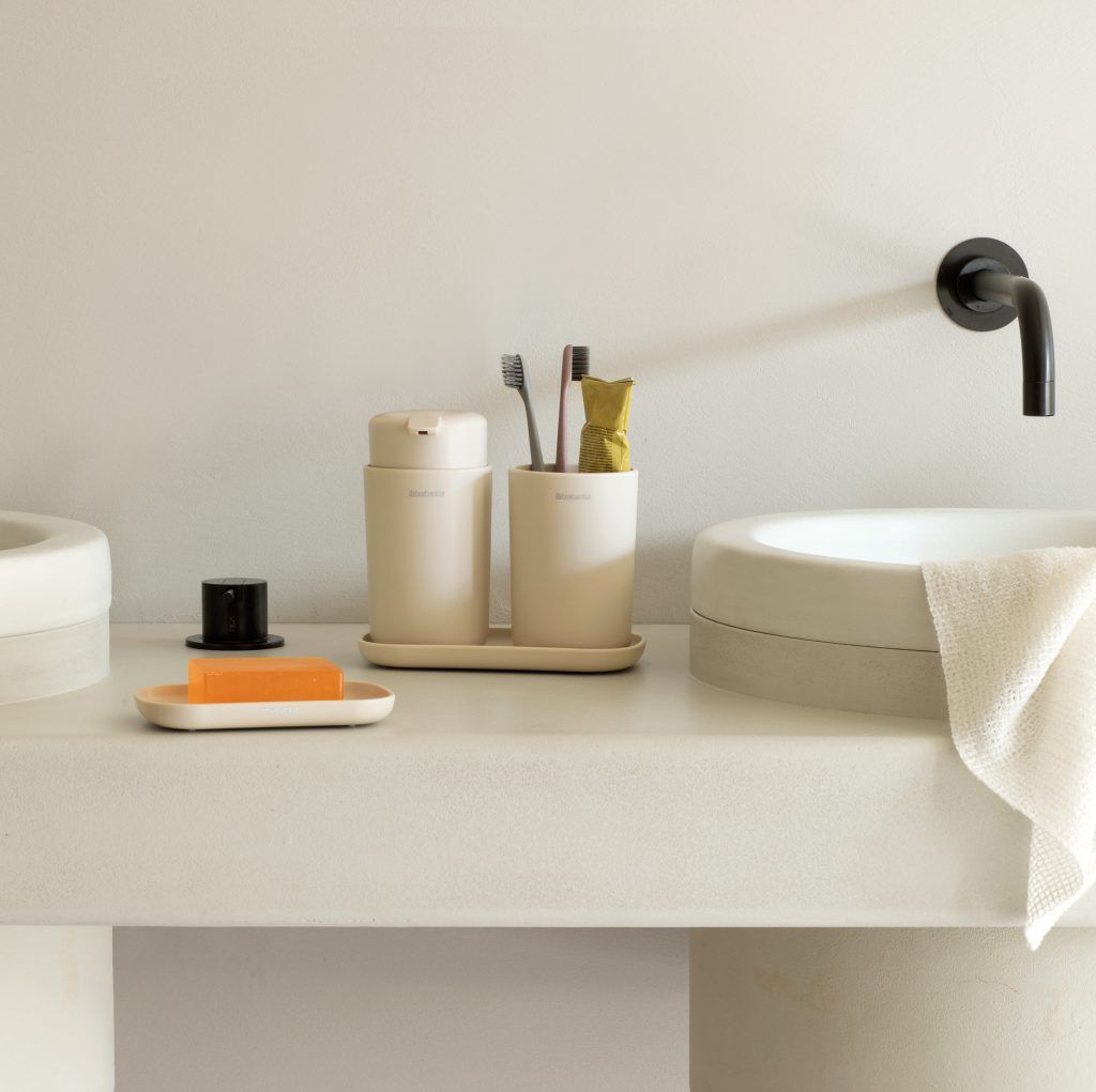 Vonios kambario aksesuarų rinkinys Brabantia ReNew 3vnt., smėlio spalvos, 223402