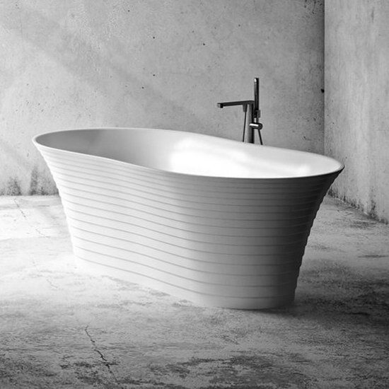 Lieto akmens vonia Bathesa Lora 153x88 cm
