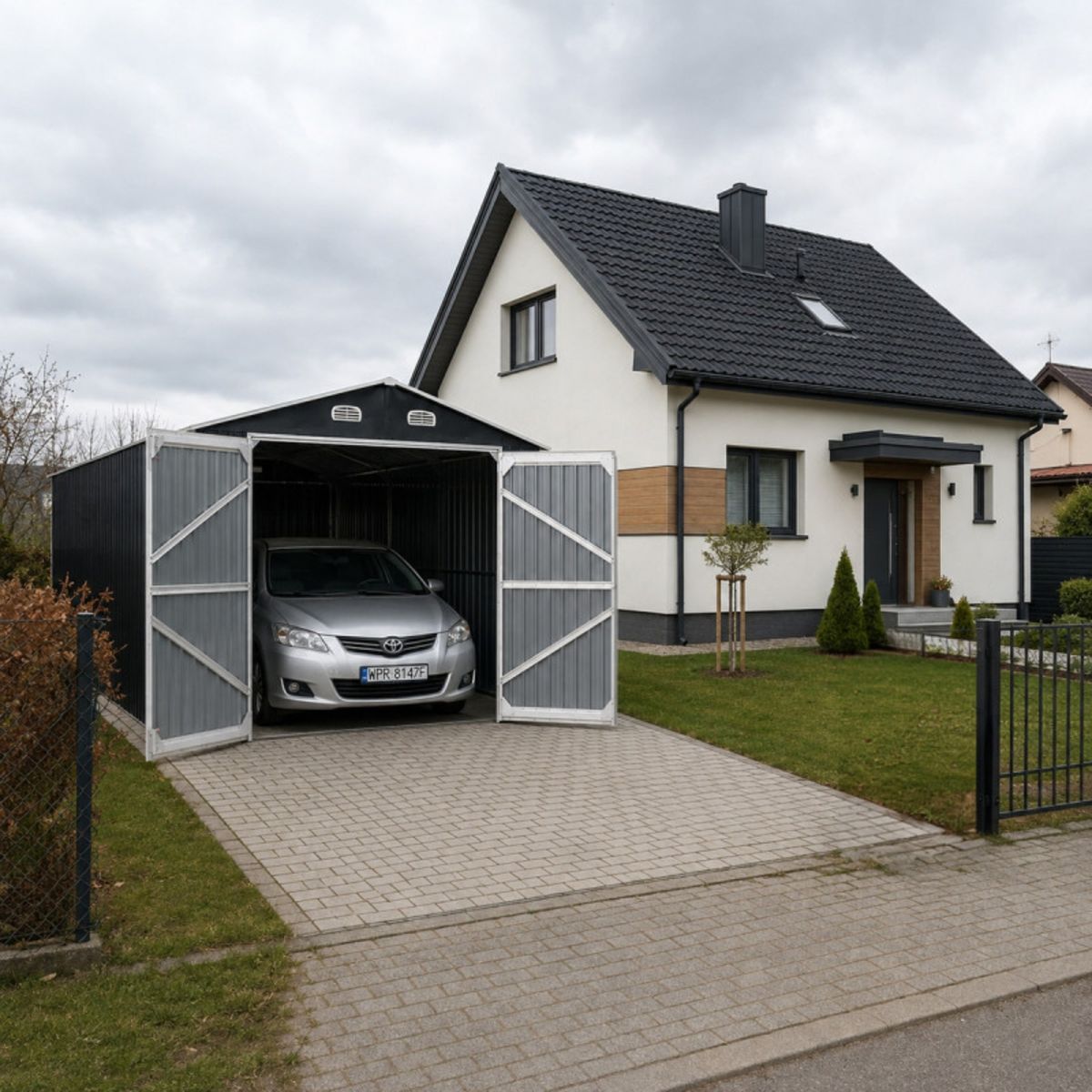 Metalinis garažas su sandėliuku, 18 m2