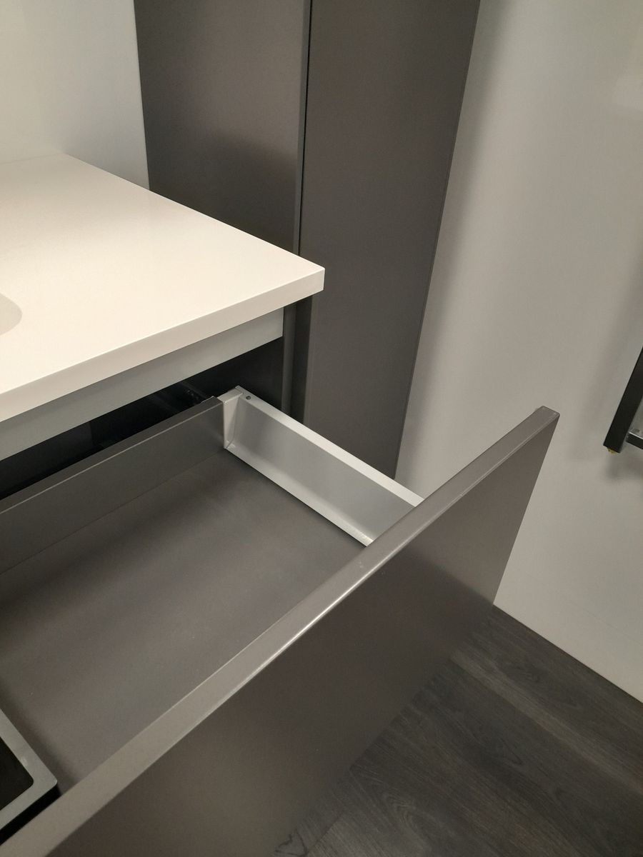 Vonios baldų kompl. Balteco VIDA 2 dalių, grafito spalvos (iš ekspozicijos)