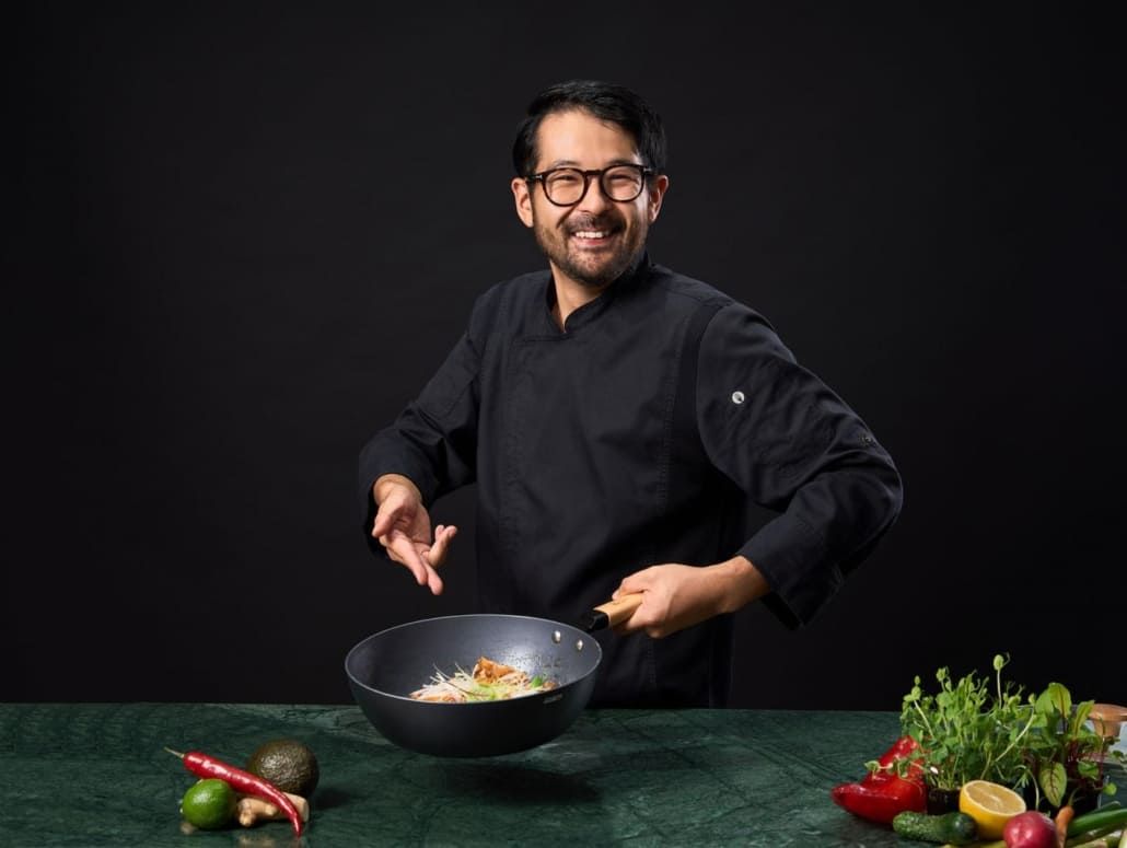 Wok keptuvė su dangčiu aliuminio su keramikos danga 28x8cm HR-SNT-WC28 HEINNER Wok keptuvė su dangčiu aliuminio su keramikos danga 28x8cm HR-SNT-WC28 HEINNER