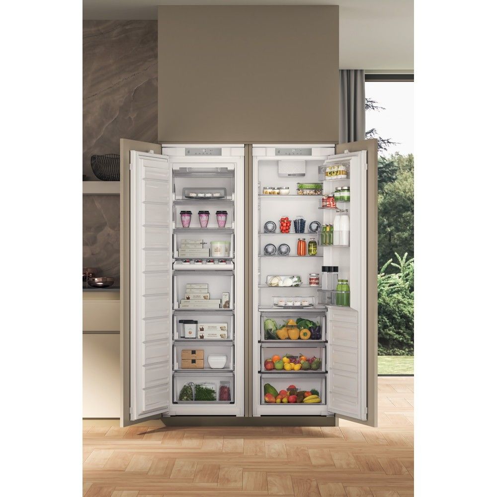 Šaldiklis Whirlpool WHSD18F013D1 Šaldiklis Whirlpool WHSD18F013D1