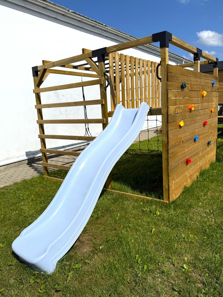 Pastelinė mėlyna čiuožykla 300 cm Pastelinė mėlyna čiuožykla 300 cm