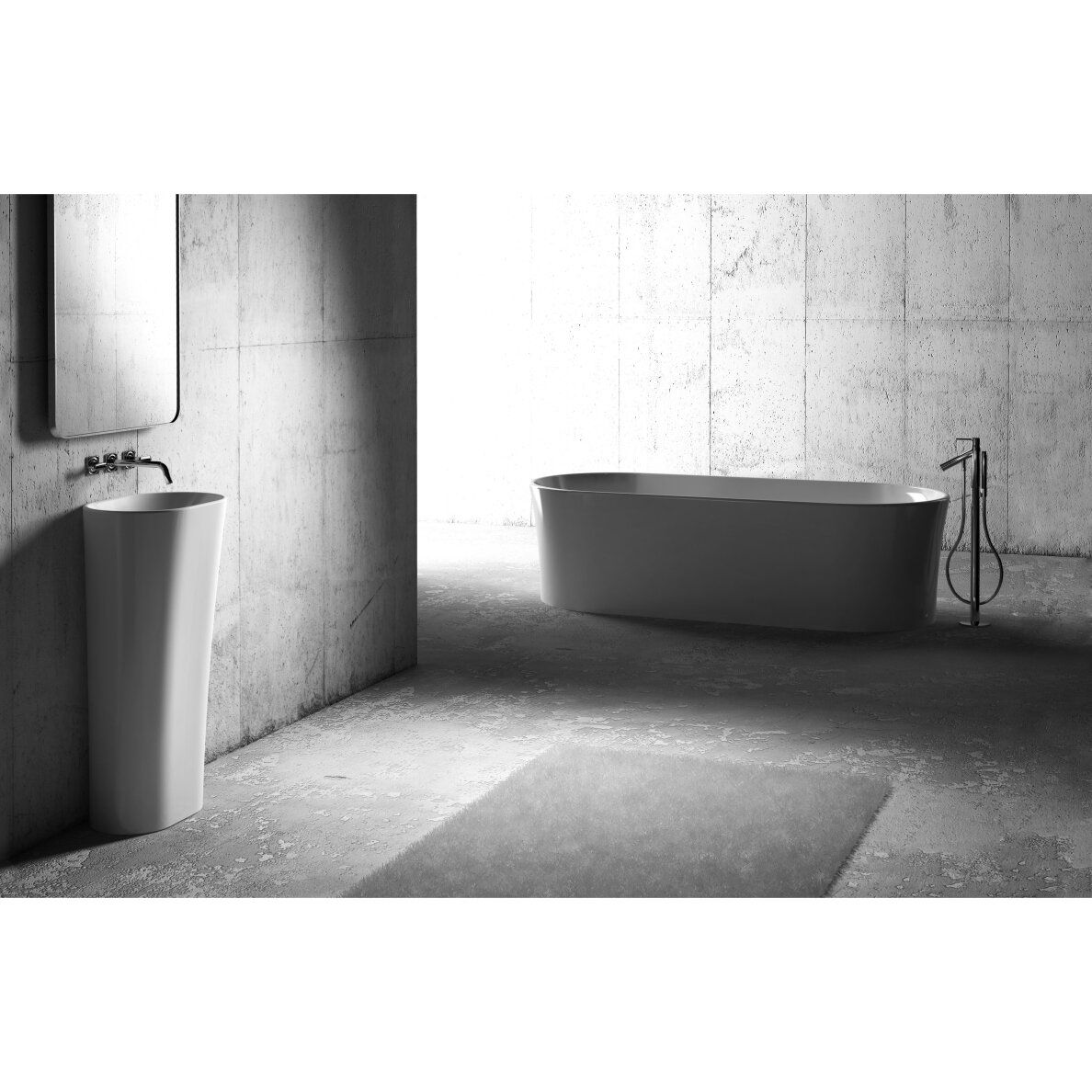 Lieto akmens vonia Bathesa Denise 169x68 cm