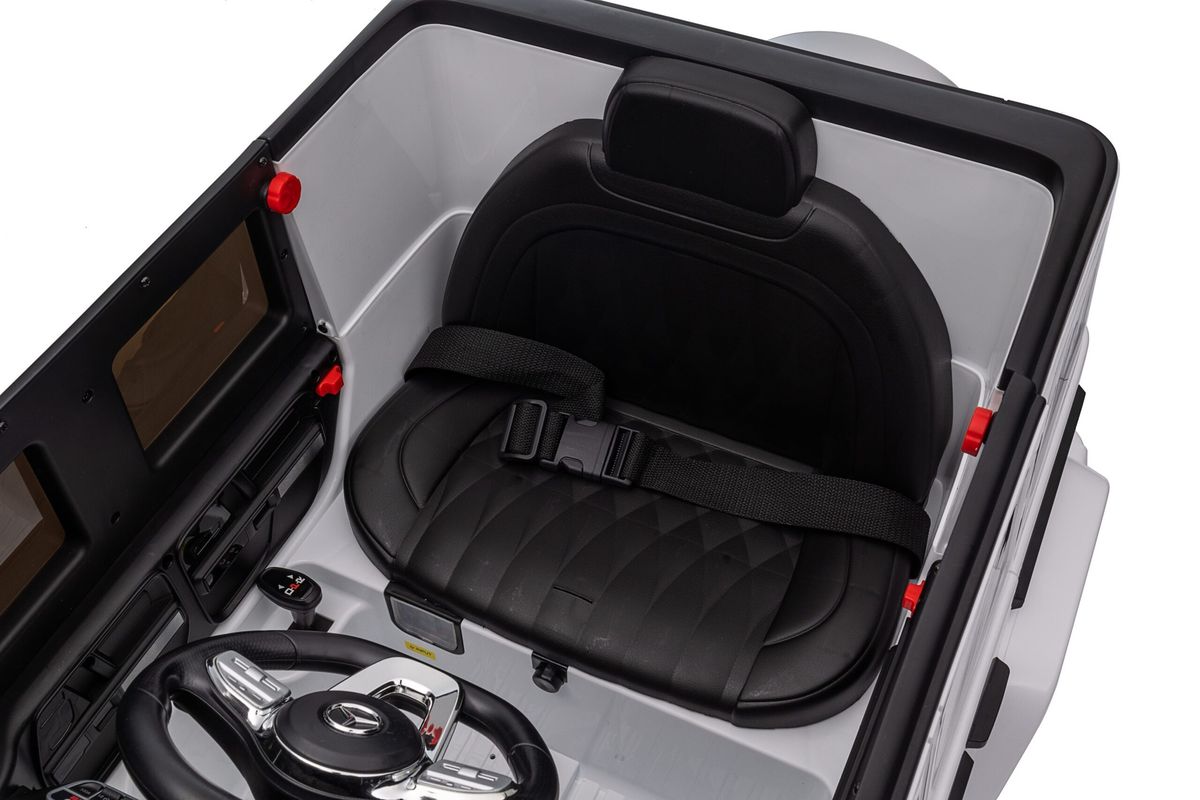 Vaikiškas elektromobilis HATIS "Mercedes G500", baltas Vaikiškas elektromobilis HATIS "Mercedes G500", baltas