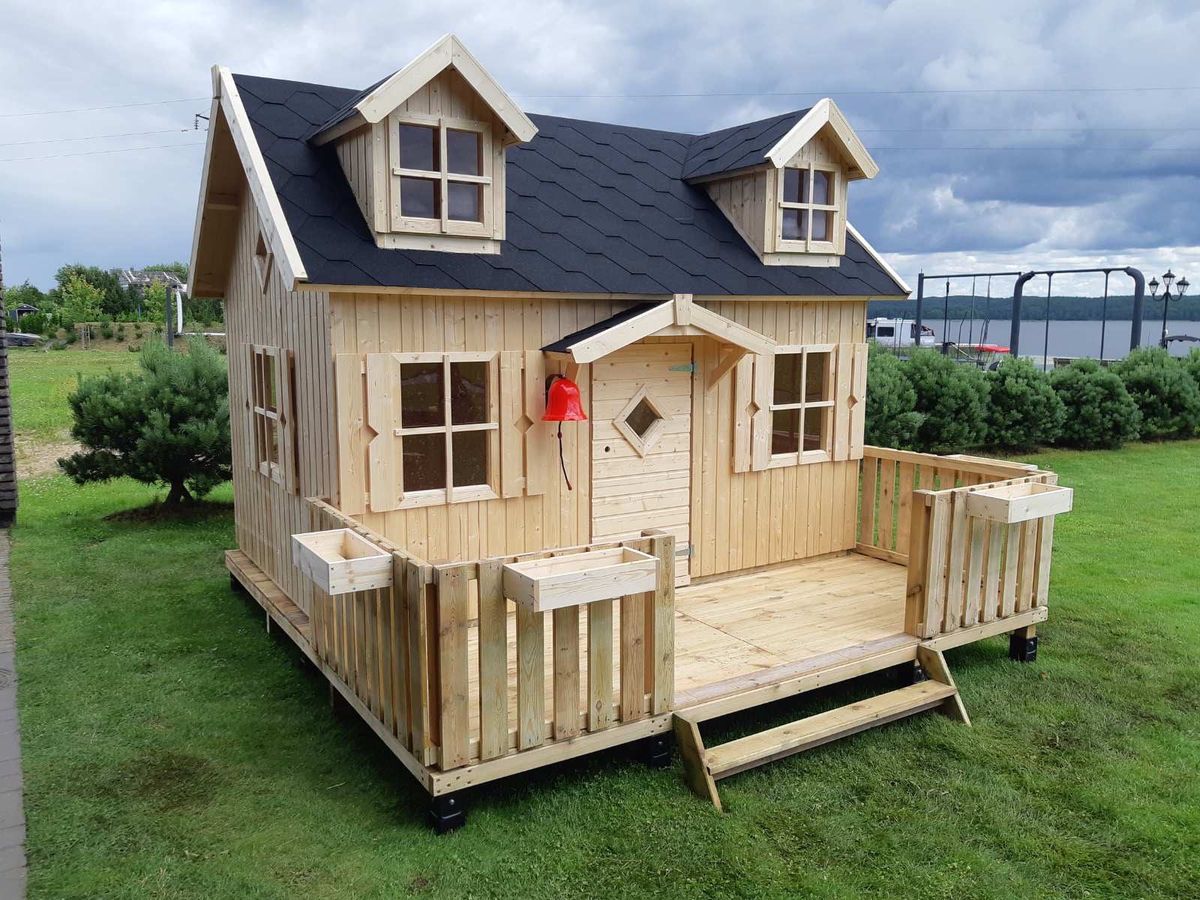 Medinis vaikų žaidimų namelis "Marija", 5,4m2 Medinis vaikų žaidimų namelis "Marija", 5,4m2