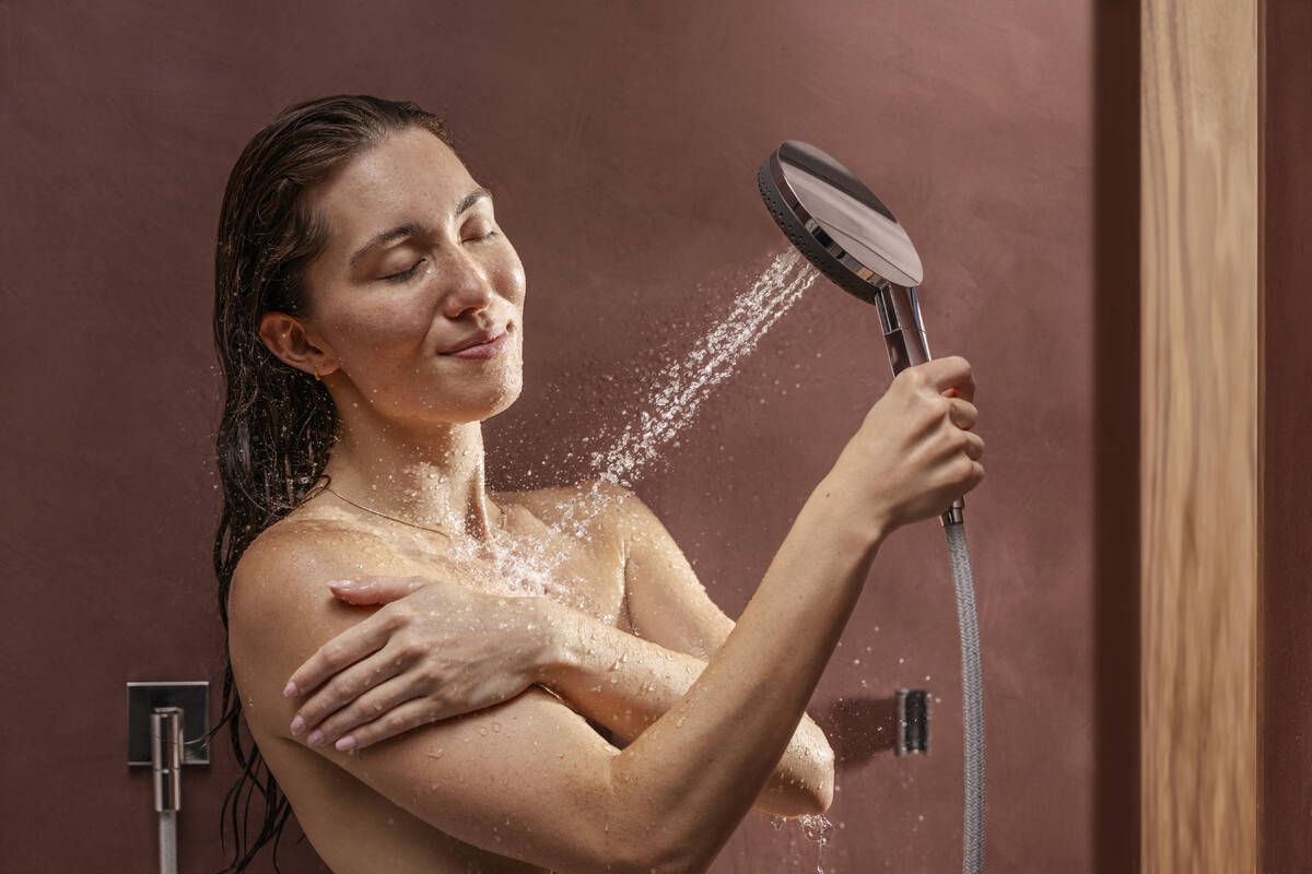 Hansgrohe Raindance Alive Select S 125 3jet EcoSmart dušo komplektas su laikikliu ir 160 cm Designflex žarna,, chromas, 24611000