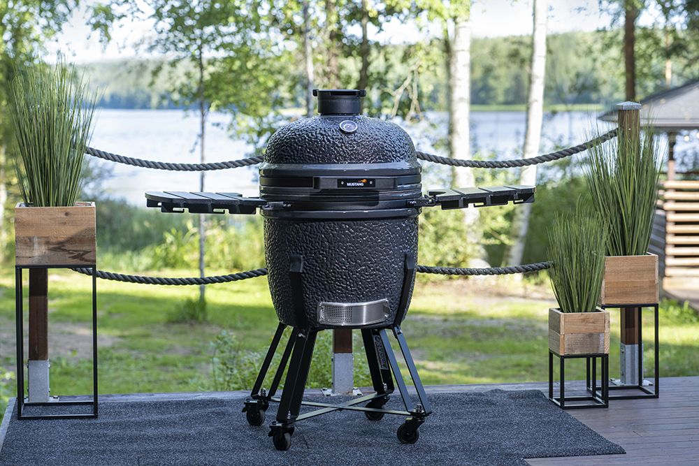 Mustang anglies grilis Kamado L, Ekspo