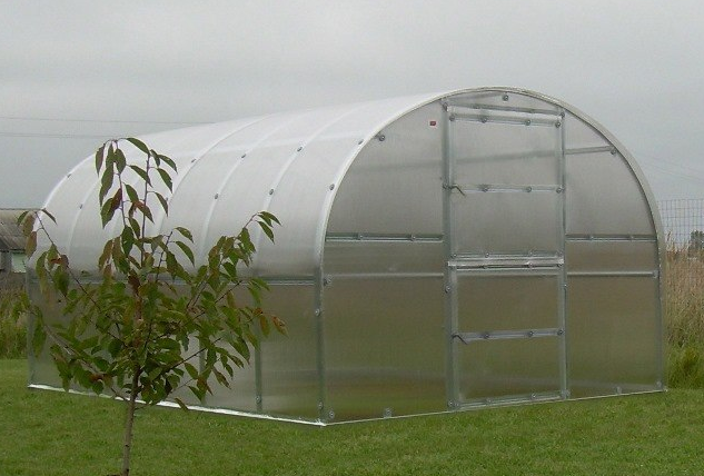 Šiltnamis KLASIKA 36m2 (plotis 3 m) danga 4 mm ilgis 12 m