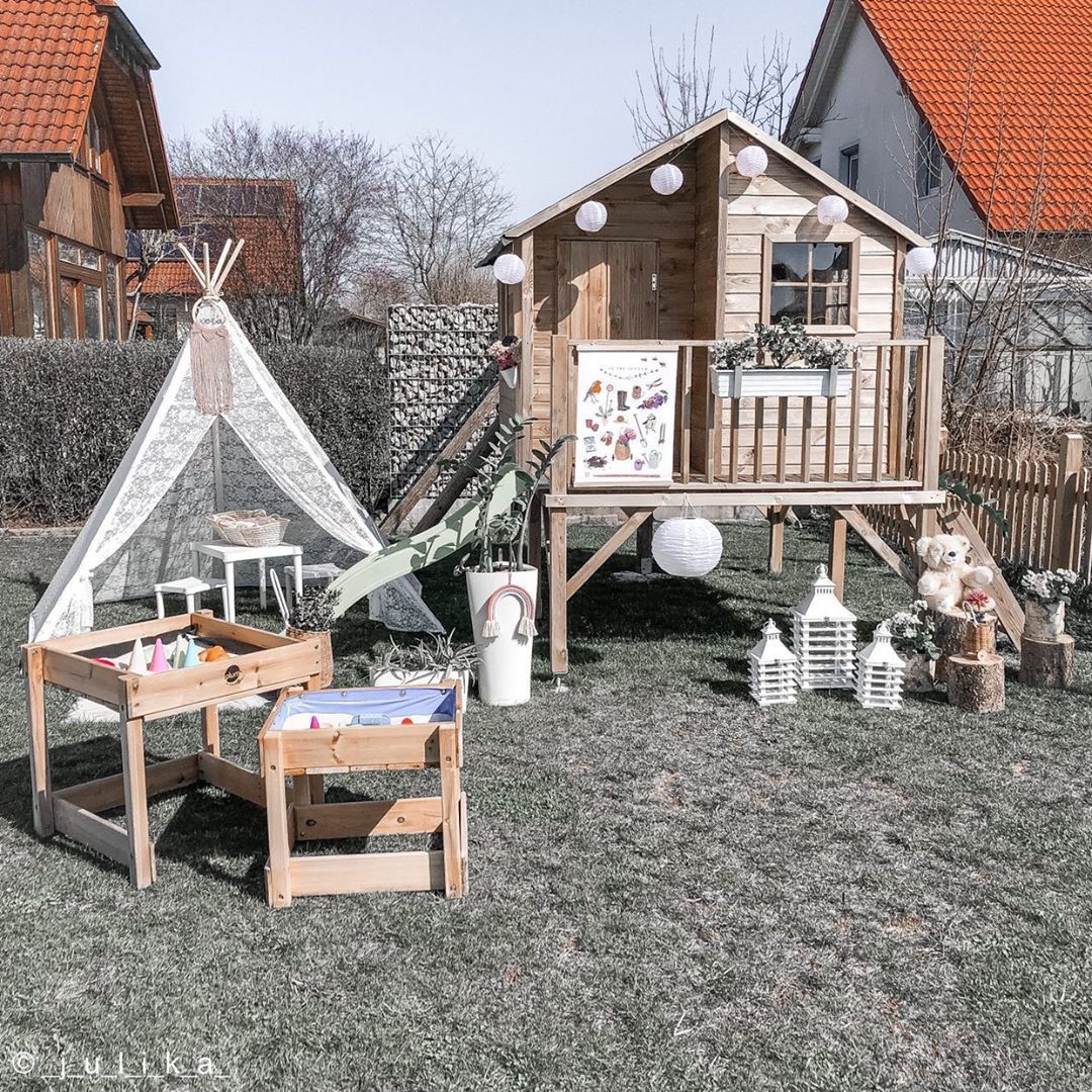 Medinis vaikų žaidimų namelis "Gandriukas" Medinis vaikų žaidimų namelis "Gandriukas"