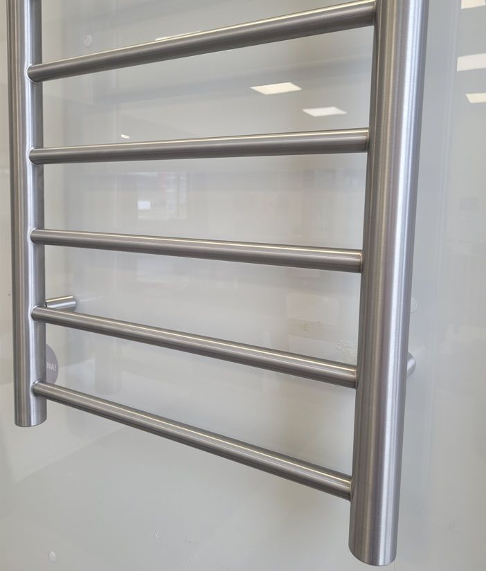 Rankšluosčių džiovintuvas Očenašek BNIT 50x90 cm, nerūd.plienas Satin Rankšluosčių džiovintuvas Očenašek BNIT 50x90 cm, nerūd.plienas Satin