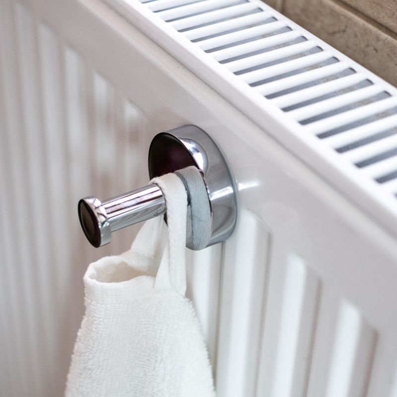 Magnetinis rankšluosčių laikiklis - pakaba Očenašek Magnetinis rankšluosčių laikiklis - pakaba Očenašek