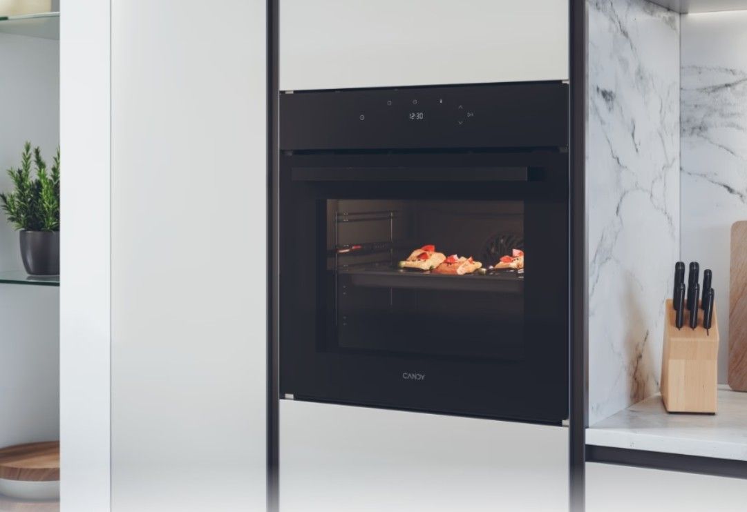 Orkaitė Candy FMBC T828S WF