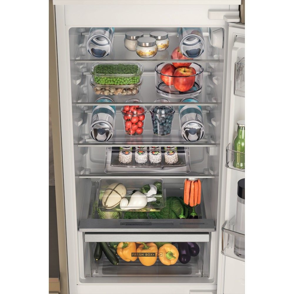 Įmontuojamas šaldytuvas Whirlpool WHC18D011C1 SF Įmontuojamas šaldytuvas Whirlpool WHC18D011C1 SF