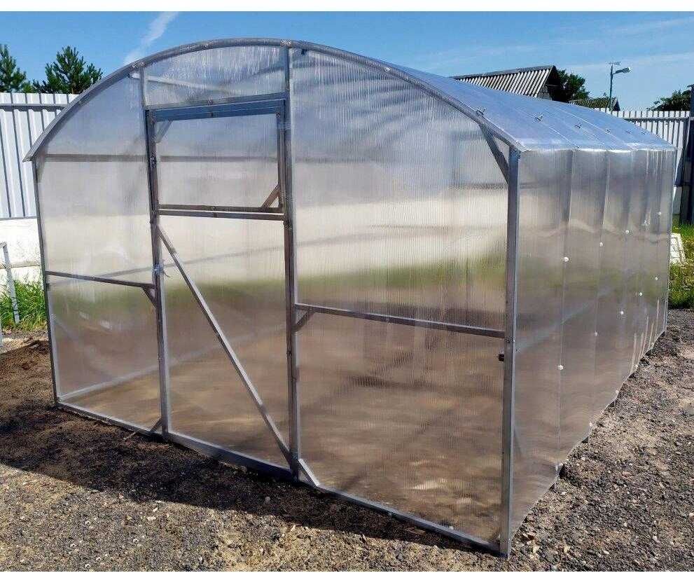 Šiltnamis Nova (plotis 2,5m), danga 4mm, 12m