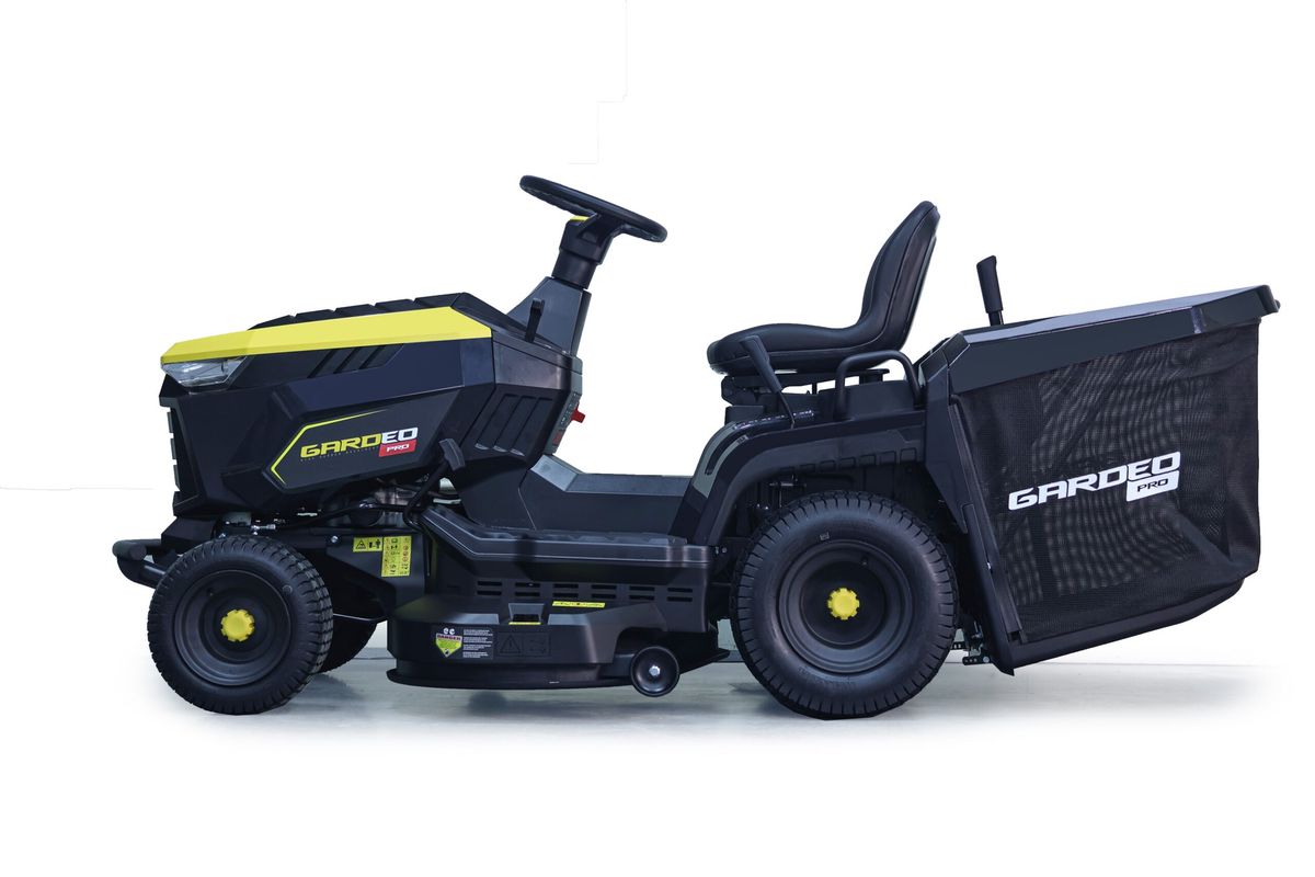 Vejos pjovimo traktorius Gardeo Pro 102 cm, 9,2 kW Vejos pjovimo traktorius Gardeo Pro 102 cm, 9,2 kW