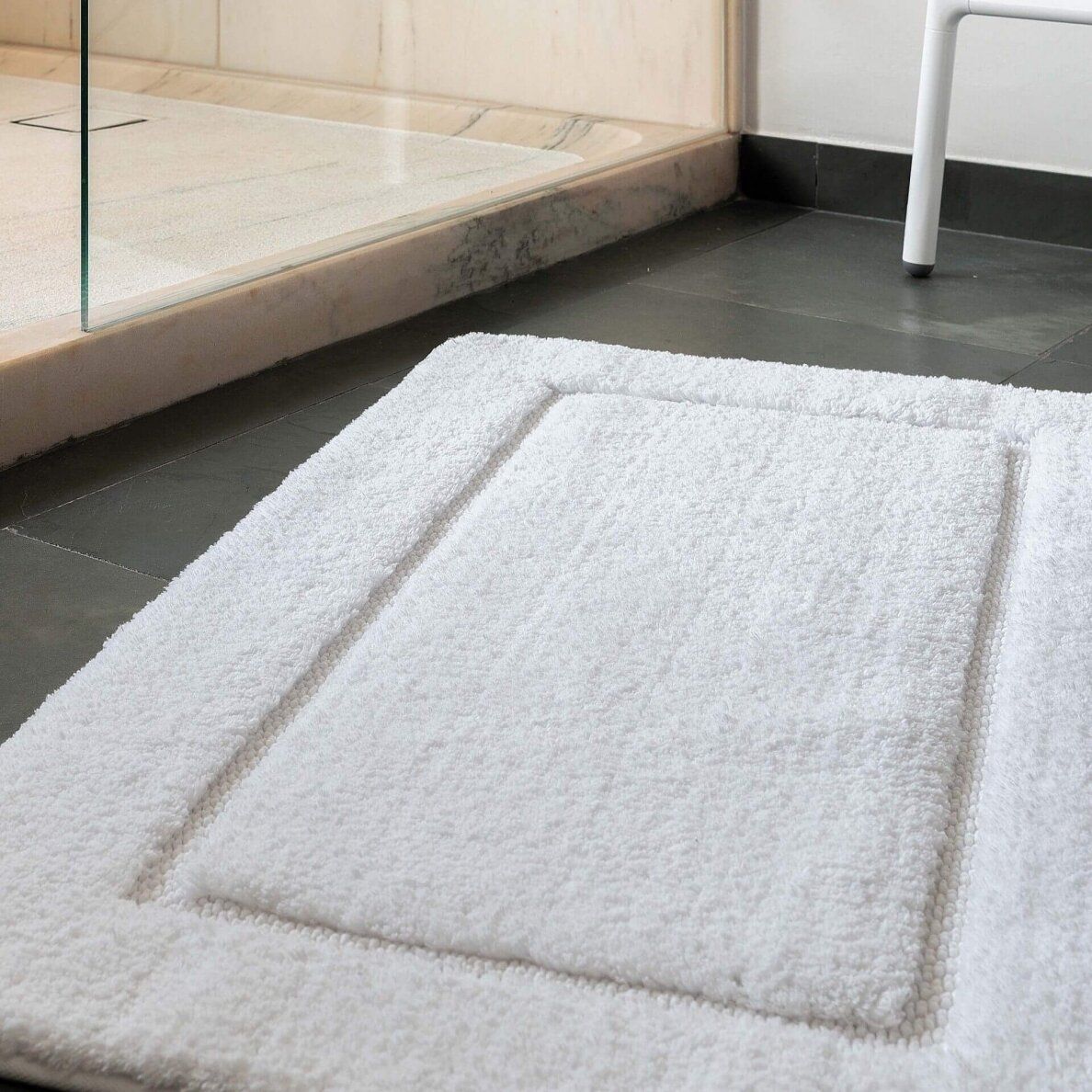 Vonios grindų kilimėlis Egoist White 50x80 cm