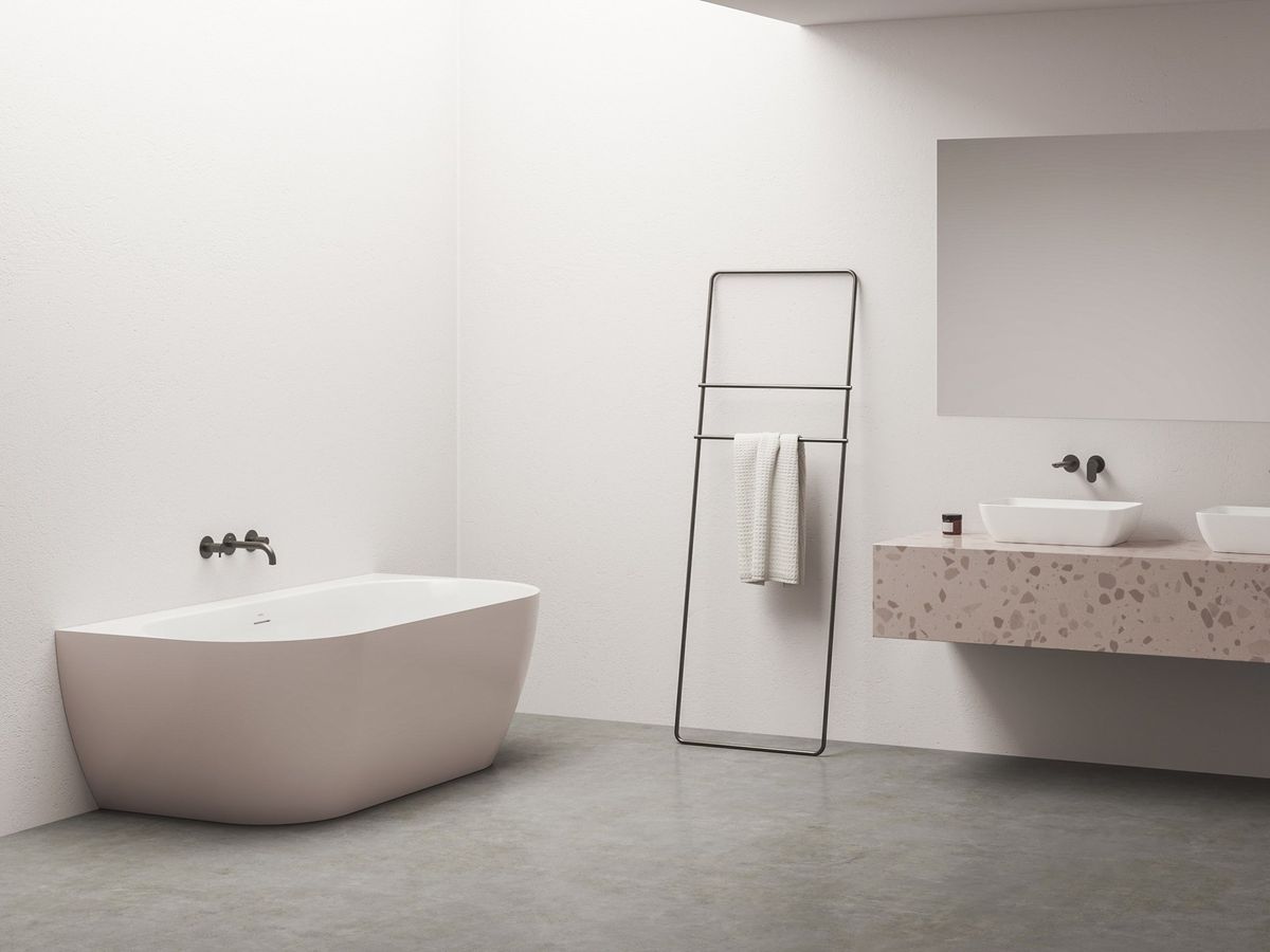 Laisvai pastatoma vonia Ravak Freedom Wall Tec 170x87, Alabaster Pink/balta, sifono dangtelis baltos/juodos/chromo spalvos, CE31600000