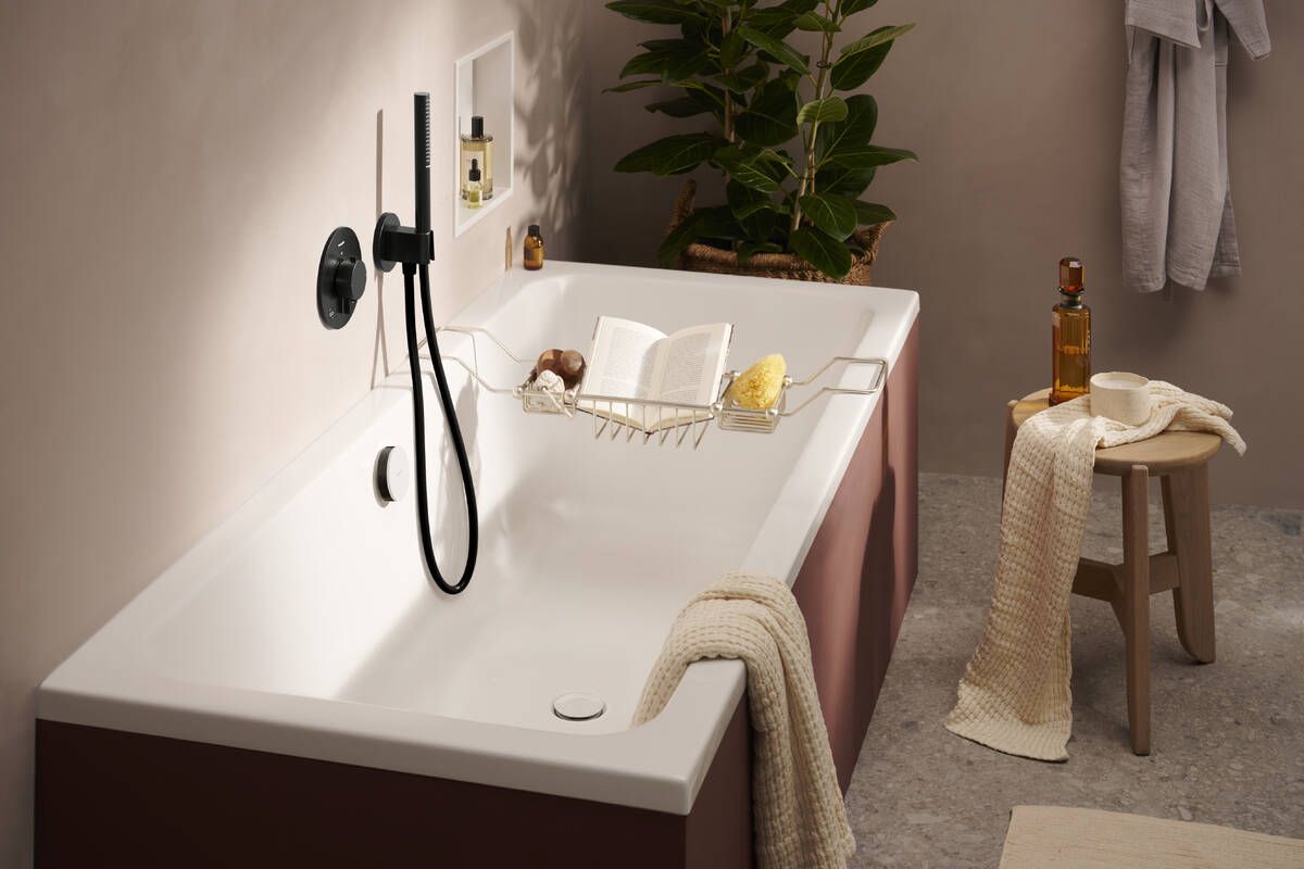 Sieninė Hansgrohe dušo žarnos jungtis su dušo laikikliu FIX FIT S, brushed black chrome, 26888340