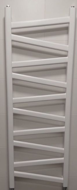 Rankšluosčių džiovintuvas Regnis Mix Kalipso 44x140 cm, balta matinė (struktūrinė) Rankšluosčių džiovintuvas Regnis Mix Kalipso 44x140 cm, balta matinė (struktūrinė)