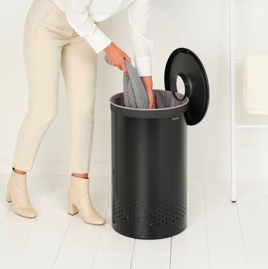 Skalbinių dėžė Brabantia 60 L, Matt Black, 242380