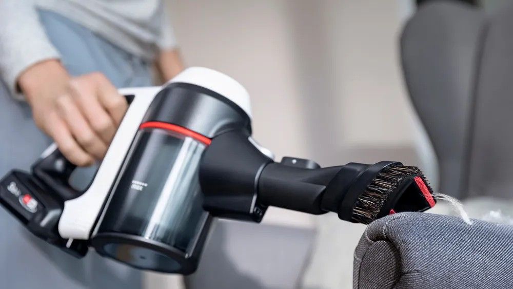 Dulkių siurblys Bosch BBS711W Dulkių siurblys Bosch BBS711W