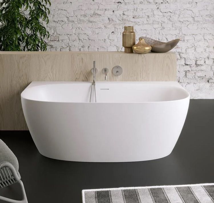 Pastatoma vonia Riho Omega Back2Wall 170x80 cm su sifonu Pastatoma vonia Riho Omega Back2Wall 170x80 cm su sifonu