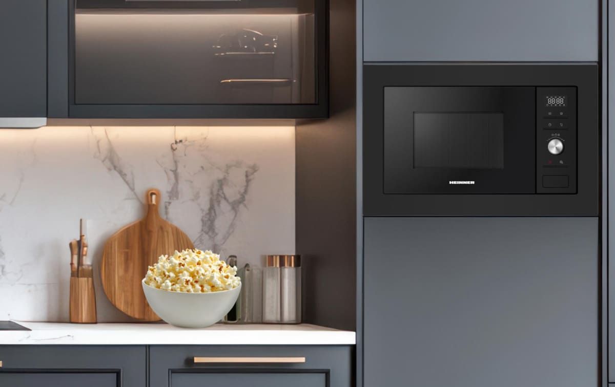 Įmontuojama mikrobangų krosnelė 1000W, 28L HMW-MDBI28GDBK HEINNER Įmontuojama mikrobangų krosnelė 1000W, 28L HMW-MDBI28GDBK HEINNER
