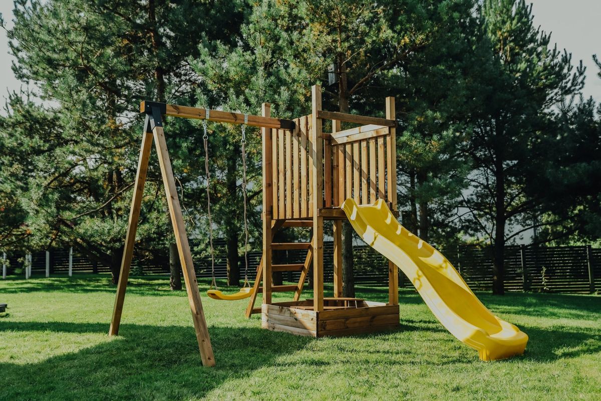 Medinė vaikų žaidimų aikštelė HATIS „Somu“